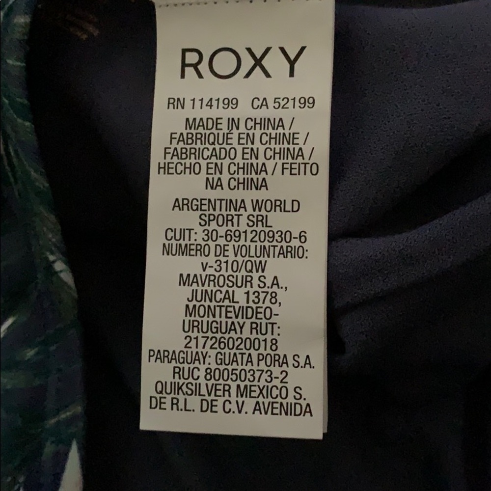 Roxy - Picture 4 of 4